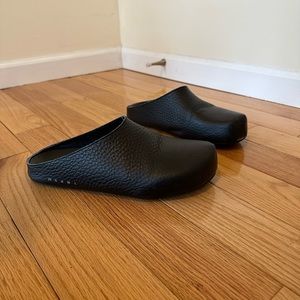 Marni Pebbled Leather Fussbett Sabot Mules